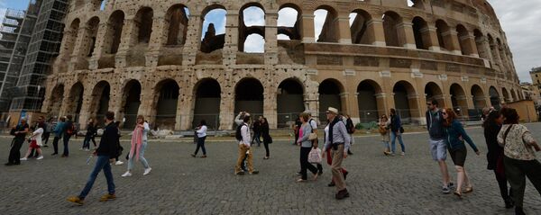 Амфитеатр Флавиев (Колизей) в Риме. Амфитеатр Флавиев (Колизей) в Риме. - Sputnik Грузия