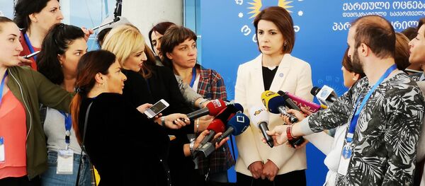Тамара Чугошвили дает интервью журналистам Тамара Чугошвили дает интервью журналистам - Sputnik საქართველო