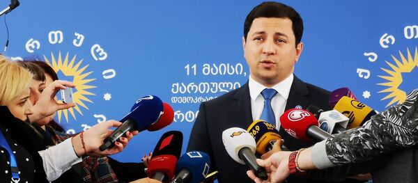 Арчил Талаквадзе дает интервью журналистам Арчил Талаквадзе дает интервью журналистам - Sputnik საქართველო