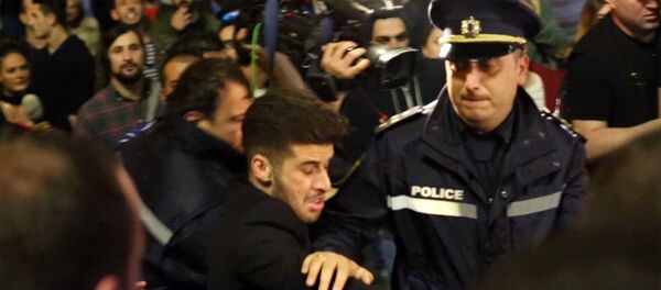 ღამის საპროტესტო აქცია სპეცოპერაციის შემდეგ ღამის საპროტესტო აქცია სპეცოპერაციის შემდეგ - Sputnik საქართველო