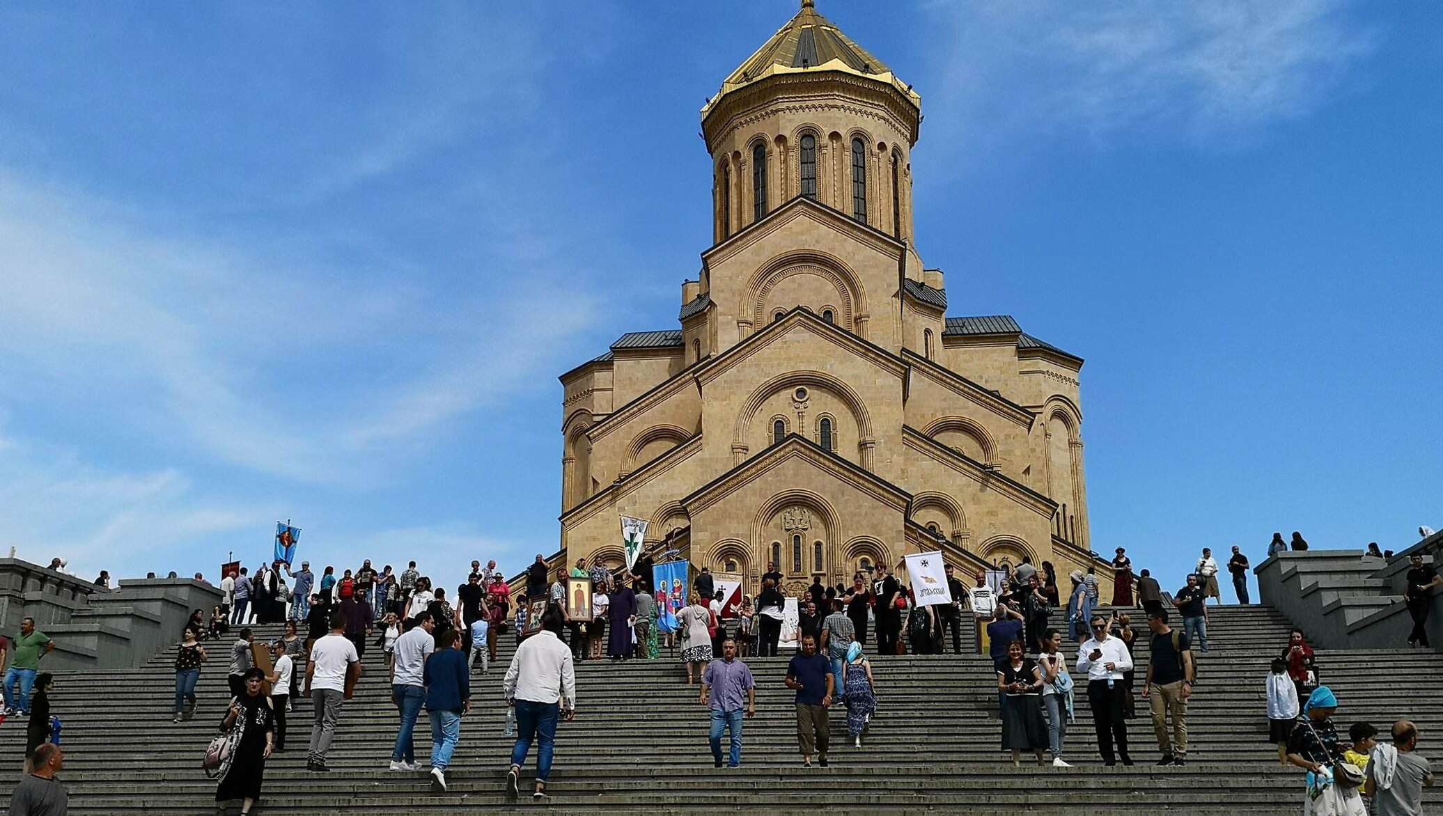 Вероисповедание в грузии. Грузия Воскресный ход. Live Procession in Tbilisi on 26.02.2021.