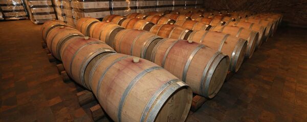 Вино компании Бадагони, подготовленное к отправке клиентам - Sputnik Грузия