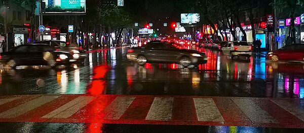 პეკინის ქუჩა წვიმის შემდეგ პეკინის ქუჩა წვიმის შემდეგ - Sputnik საქართველო