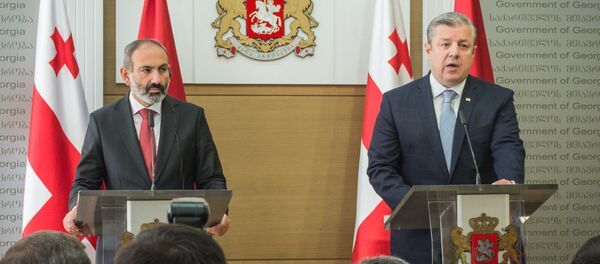 საქართველოს პრემიერის, გიორგი კვირიკაშვილისა და სომხეთის პრემიერის, ნიკოლ ფაშიანიანის შეხვედრა საქართველოს პრემიერის, გიორგი კვირიკაშვილისა და სომხეთის პრემიერის, ნიკოლ ფაშიანიანის შეხვედრა - Sputnik საქართველო