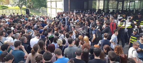 ზაზა სარალიძის საპროტესტო აქცია პროკურატურასთან ზაზა სარალიძის საპროტესტო აქცია პროკურატურასთან - Sputnik საქართველო