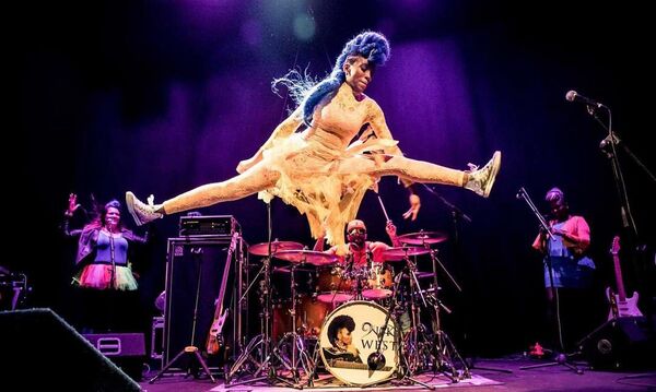 Ник Уэст Ник Уэст - Sputnik Грузия