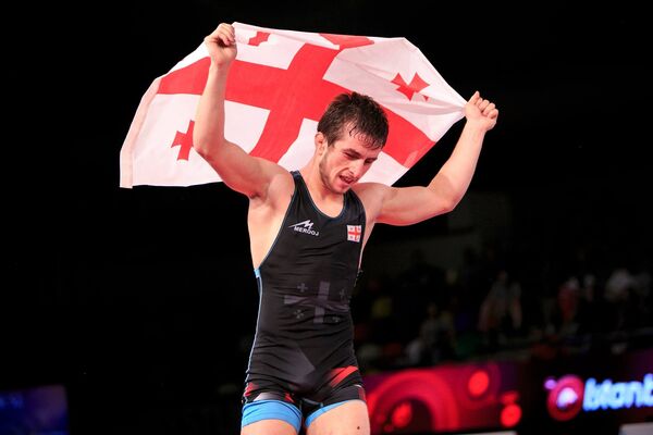 Борец греко-римского стиля Нугзар Цурцумия  - Sputnik Грузия