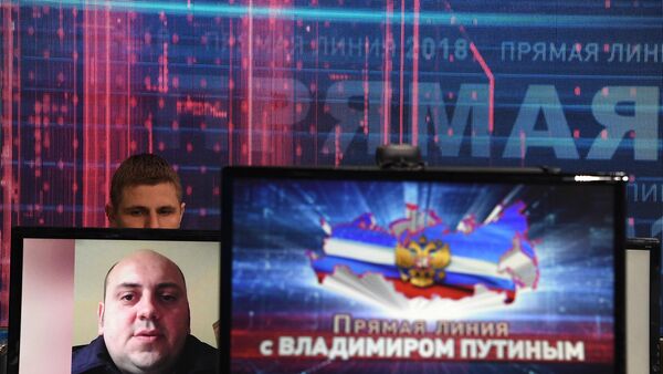 Видеоэфир. Прямая линия с Владимиром Путиным 2018 - Sputnik Грузия