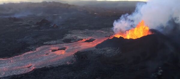 Сход лавы на Гавайях Сход лавы на Гавайях - Sputnik Грузия