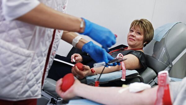 Сдача крови сотрудниками Министерства здравоохранения РФ - Sputnik Грузия