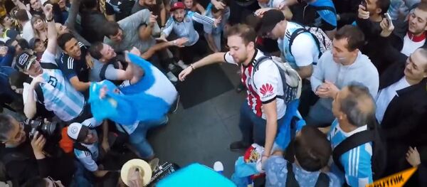 Болельщики со всего мира собрались в Москве на открытие ЧМ-2018 - Sputnik Грузия