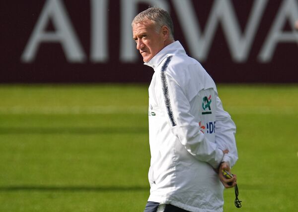 Главный тренер сборной Франции Дидье Дешам - Sputnik Грузия