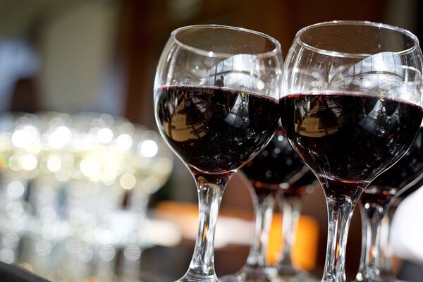 Бокалы с вином Бокалы с вином - Sputnik Грузия