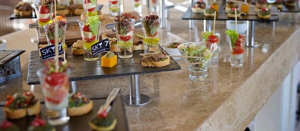 Фуршет в ресторане - Sputnik Грузия