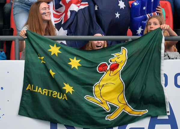 Болельщицы сборной Австралии перед началом матча группового этапа чемпионата мира по футболу между сборными Франции и Австралии - Sputnik Грузия