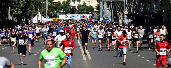 საქველმოქმედო მარათონი თბილისის ქუჩებში საქველმოქმედო მარათონი თბილისის ქუჩებში - Sputnik საქართველო