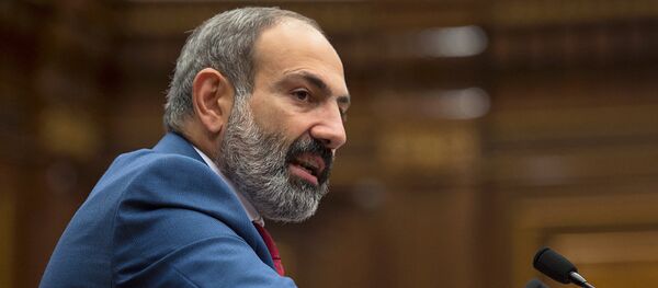 Премьер-министр Армении Никол Пашинян в Парламенте (7 июня 2018). Еревaн - Sputnik Грузия