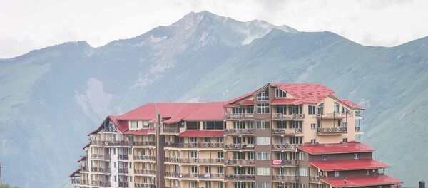 Гудаури летом лето туризм курорт Гудаури летом лето туризм курорт - Sputnik Грузия