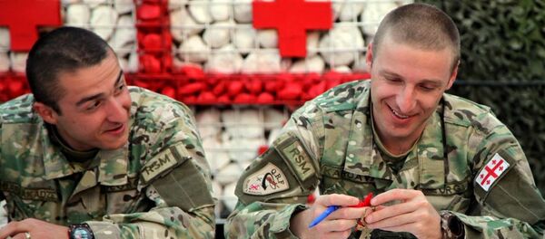 ავღანეთში სამხედროებმა სკოლის მოსწავლეებისგან წერილები მიიღეს ავღანეთში სამხედროებმა სკოლის მოსწავლეებისგან წერილები მიიღეს - Sputnik საქართველო