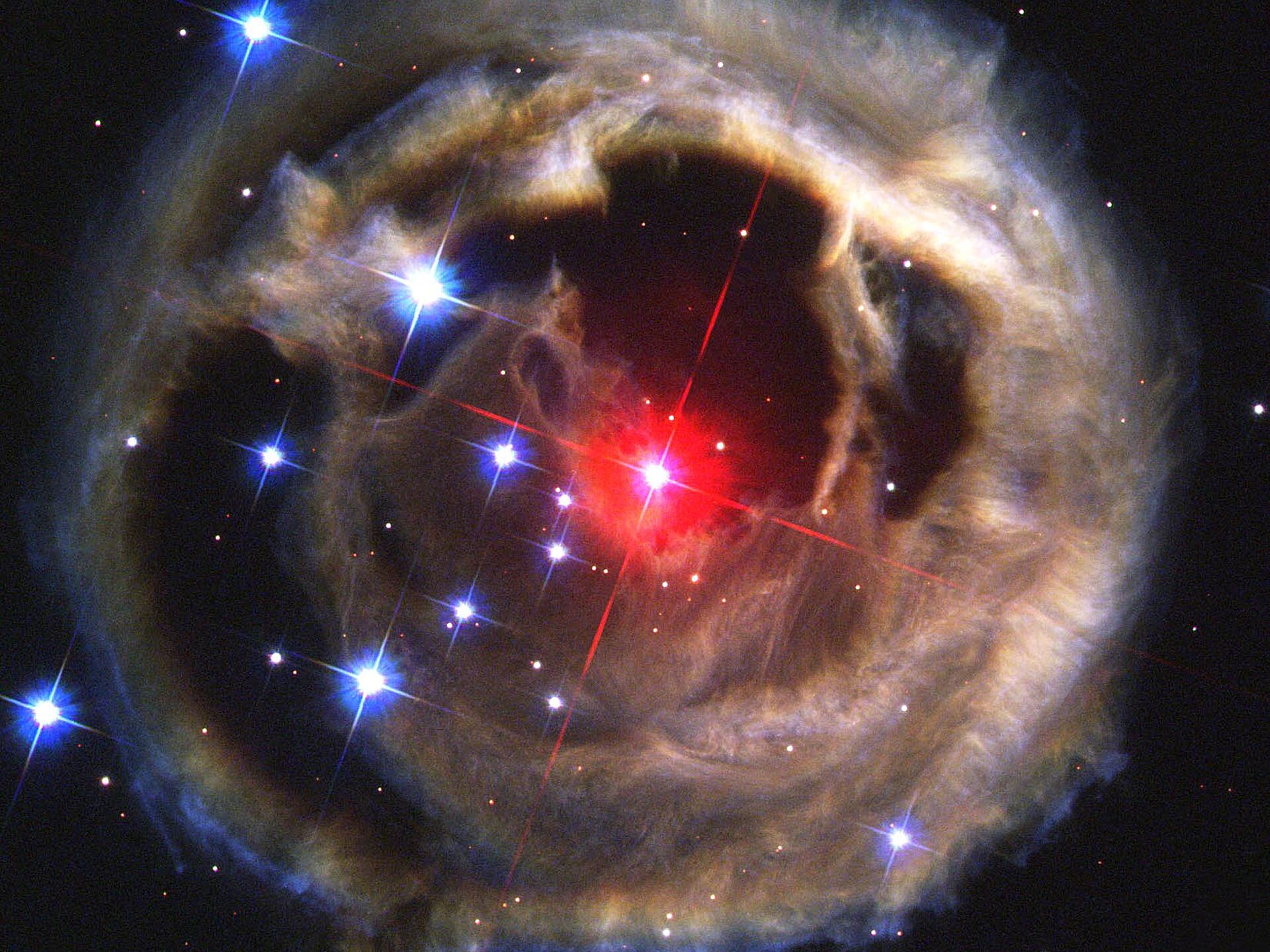 Включи новые звезды. Звезда v838 единорога. V838 mon Light Echo. Снимки с телескопа Хаббл.