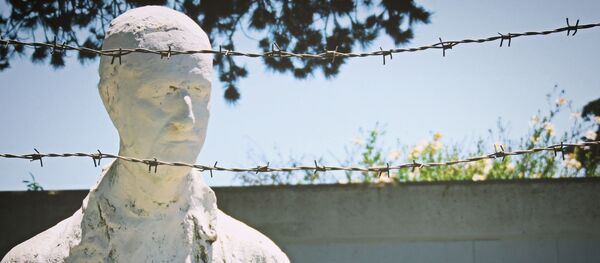 ჰოლოკოსტის მსხვერპლთა სახსოვრად - Sputnik საქართველო