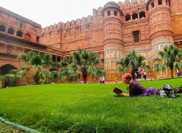 სალი ჯანელიძის თვალით დანახული მსოფლიო და კამბოჯაში ტანჯვად ქცეული მოგზაურობა სალი ჯანელიძის თვალით დანახული მსოფლიო და კამბოჯაში ტანჯვად ქცეული მოგზაურობა - Sputnik საქართველო