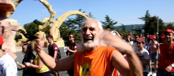 სიცილის ფესტივალი მთაწმინდაზე სიცილის ფესტივალი მთაწმინდაზე - Sputnik საქართველო