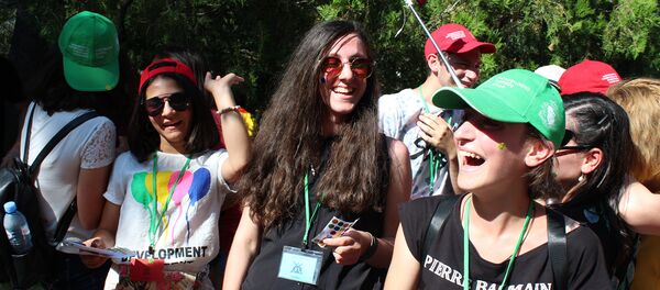 Фестиваль смеха в парке Мтацминда - Sputnik Грузия