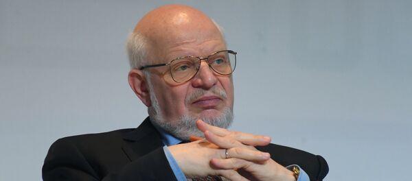 Председатель Совета при президенте РФ по развитию гражданского общества и правам человека Михаил Федотов Председатель Совета при президенте РФ по развитию гражданского общества и правам человека Михаил Федотов - Sputnik Грузия