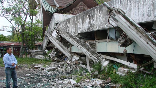 Последствия землетрясения в Индонезии. Архивное фото - Sputnik Грузия