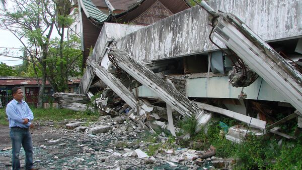 Последствия землетрясения в Индонезии. Архивное фото - Sputnik Грузия
