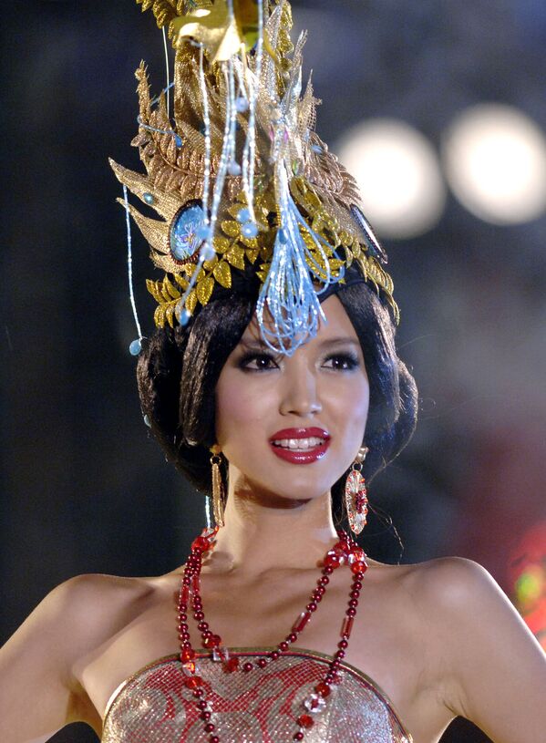 Мисс мира 2007 Чжан Цзылинь, ранее завоевавшая титул Мисс Китай - Sputnik Грузия