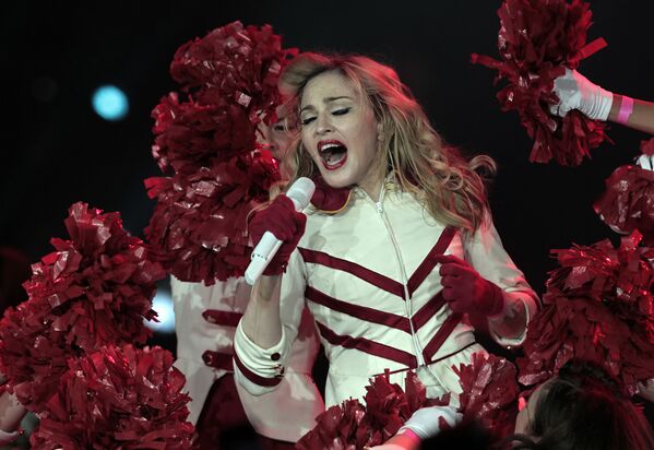 Мадонна имеет почетный титул члена Зала славы рок-н-ролла, американского фонда, отмечающего исполнителей, оказавших значительное влияние на музыкальную культуру (2008 год) - Sputnik Грузия