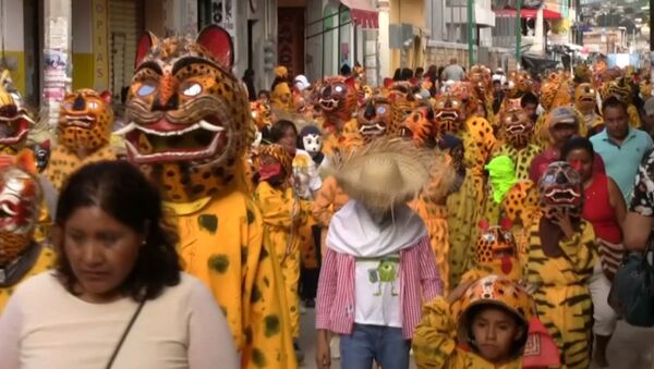 Парад в честь бога-ягуара в Мексике - Sputnik Грузия