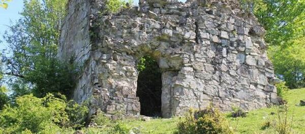 Средневековый церковный комплекс Гвиниани в селе Дуиси - Sputnik Грузия