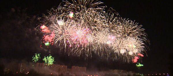 ფოიერვერკების შოუ ფოიერვერკების შოუ - Sputnik საქართველო