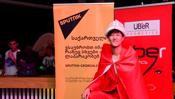Музыкальный фестиваль Найти звезду Шелкового пути - участник из Кыргызстана - Sputnik Грузия