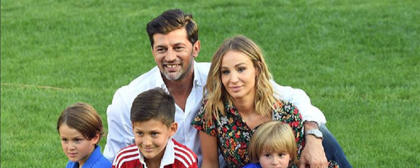 კახა კალაძე და ანუკი არეშიძე შვილებთან ერთად - Sputnik საქართველო