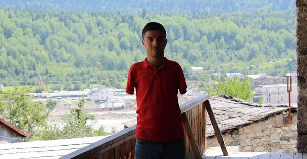 ჩემი თვალით ვუყურებდი, როგორ დავკარგე ორივე ხელი – ერთი კახელი ბიჭის ამბავი ჩემი თვალით ვუყურებდი, როგორ დავკარგე ორივე ხელი – ერთი კახელი ბიჭის ამბავი - Sputnik საქართველო