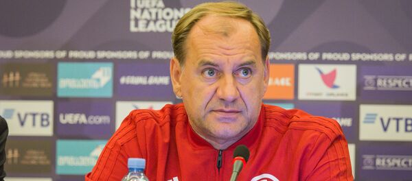Главный тренер сборной Грузии по футболу Владимир Вайсс - Sputnik Грузия
