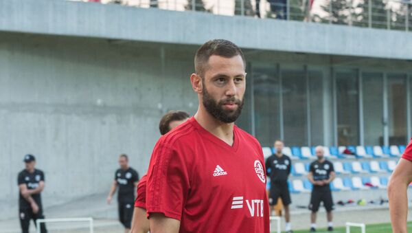 Нападающий сборной Грузии по футболу Леван Мчедлидзе - Sputnik Грузия
