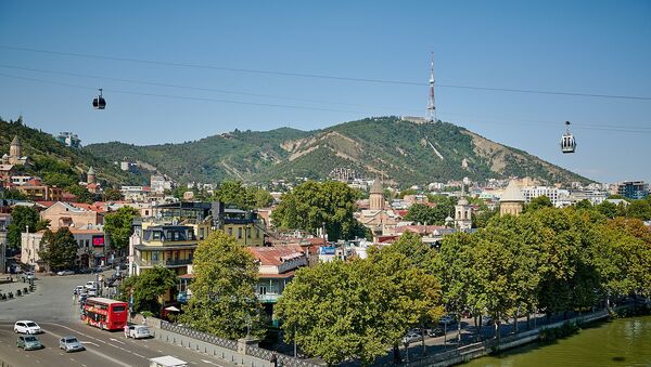 Вид на город Тбилиси и гору Мтацминда с телевышкой - Sputnik Грузия