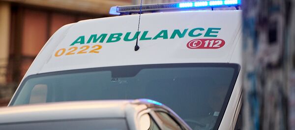 Бригада Скорой медицинской помощи на выезде - Sputnik Грузия