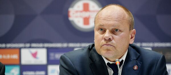 Главный тренер сборной Латвии по футболу Миксу Паателайнен на пресс-конференции - Sputnik Грузия