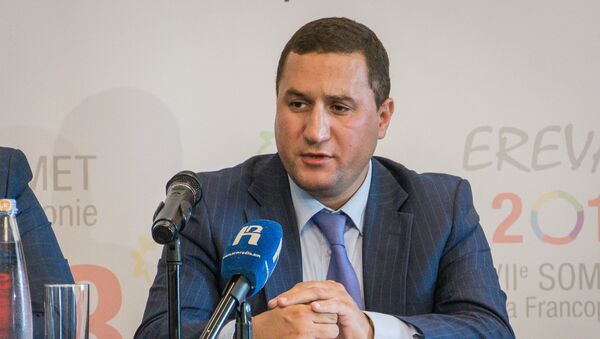 Пресс-спикер МИД Армении Тигран Балаян - Sputnik Грузия