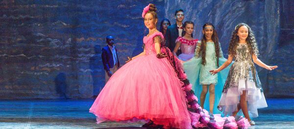 Финал детского конкурса красоты Top Teen and Child Model of The Planet 2018 Финал детского конкурса красоты Top Teen and Child Model of The Planet 2018 - Sputnik Грузия