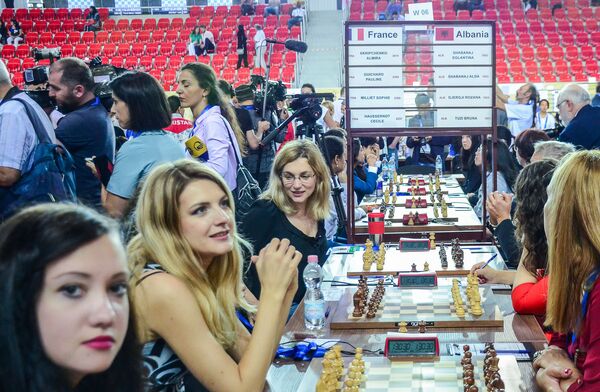 Грузинские шахматисты уверенно стартовали на олимпиаде в Батуми - Sputnik Грузия