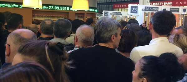 Очереди в Доме юстиции в Тбилиси - Sputnik Грузия