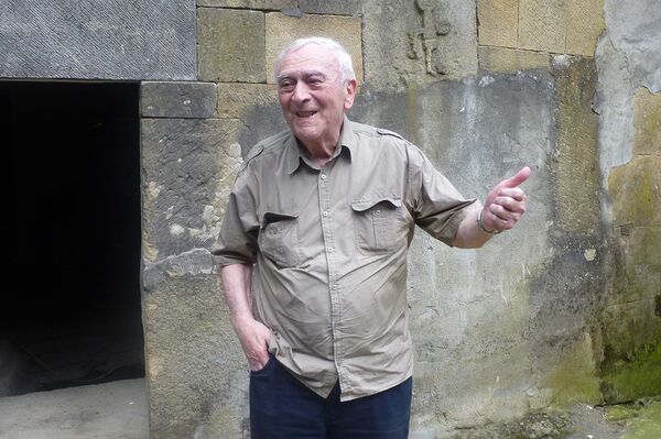 Скончался грузинский поэт, писатель и драматург Тамаз Чиладзе Скончался грузинский поэт, писатель и драматург Тамаз Чиладзе - Sputnik Грузия