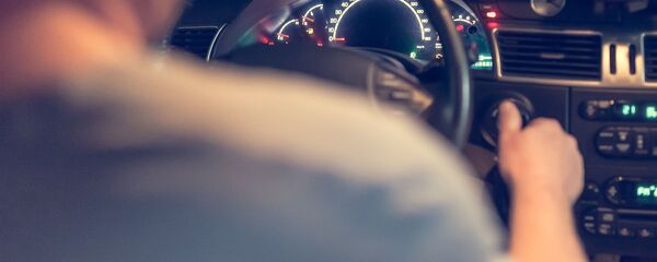 მძღოლი საჭესთან მძღოლი საჭესთან - Sputnik საქართველო